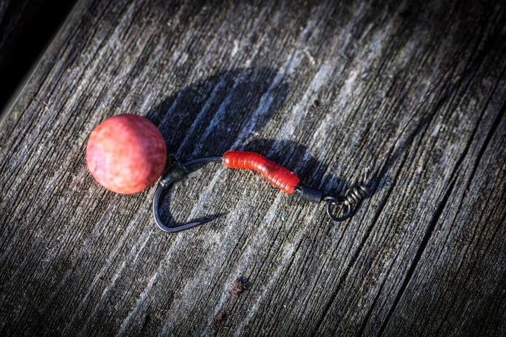 ONE MORE CAST COLNE-V-SURRENDER-CURVE-HOOKS