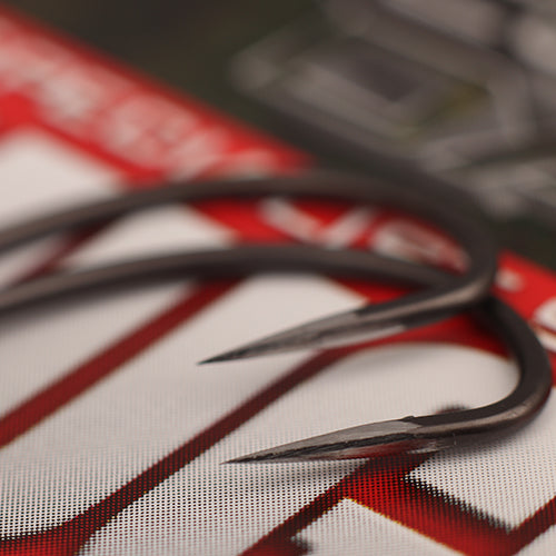 GARDNER TACKLE  'SPECIALIST HAND SHARPENED'  COVERT DARK MUGGA HOOKS